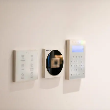 The 1 -nicosia Elite Stay- Gym Pool 24h Concierge 아파트 *