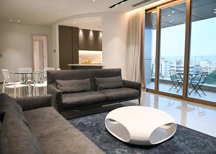 アパート The 1 -nicosia Elite Stay- Gym Pool 24h Concierge *