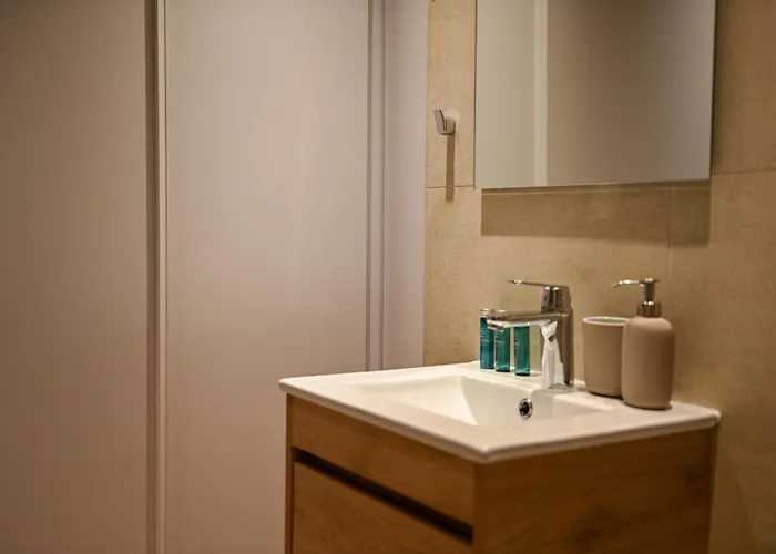 The 1 -nicosia Elite Stay- Gym Pool 24h Concierge Apartmán Nikósie