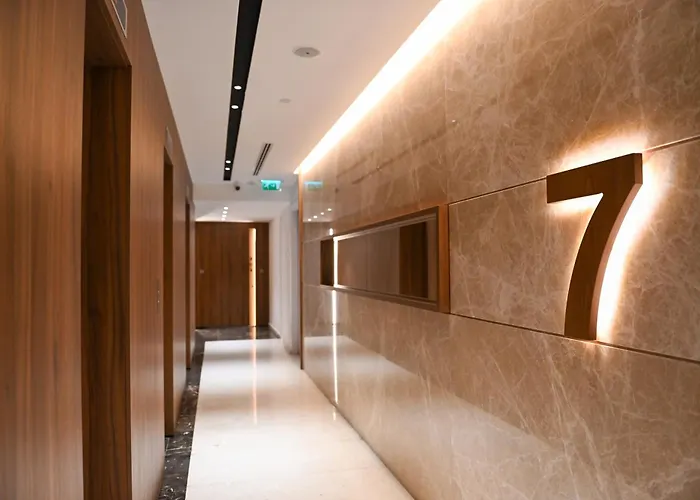 The 1 -nicosia Elite Stay- Gym Pool 24h Concierge ニコシア