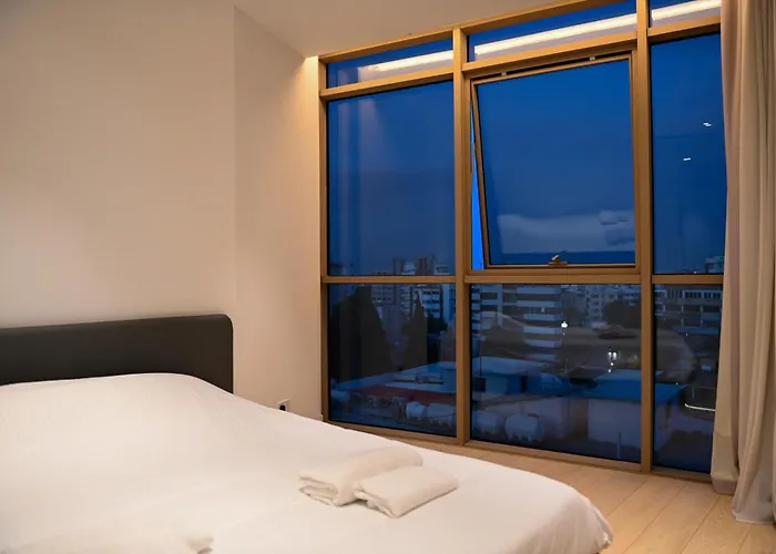 The 1 -nicosia Elite Stay- Gym Pool 24h Concierge アパート