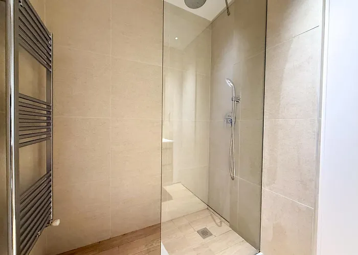 アパート The 1 -nicosia Elite Stay- Gym Pool 24h Concierge *